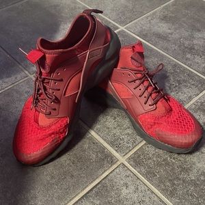 Nike Air Huarache Ultra shoes